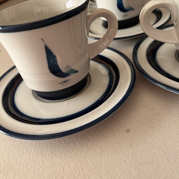 Noritake stoneware, 6 cups n saucers - Picture 2 of 5